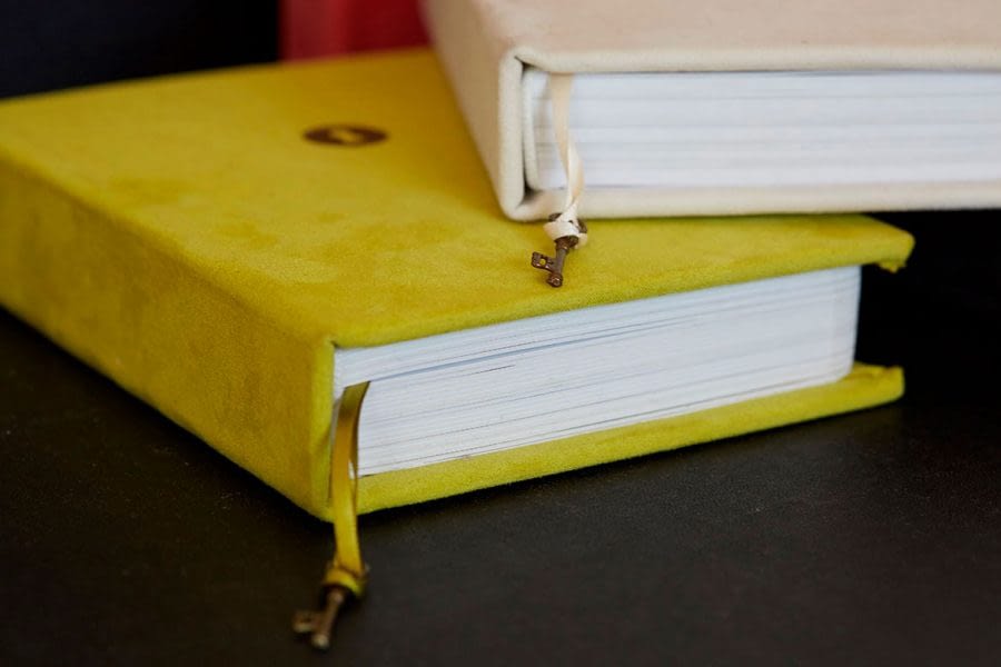 PHOTOBOOK BY HOMERO ALEMAN PHOTOGRAPHY - WEDDING BOOKS - PORTRAIT BOOKS - MODEL BOOKS - WEDDING ALBUM